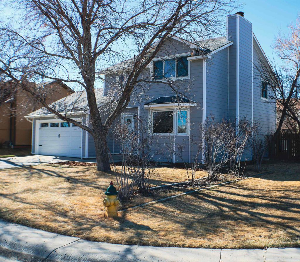 Photo of 512 Dana Circle, Rock Springs, WY 82901 (MLS # 20261274)