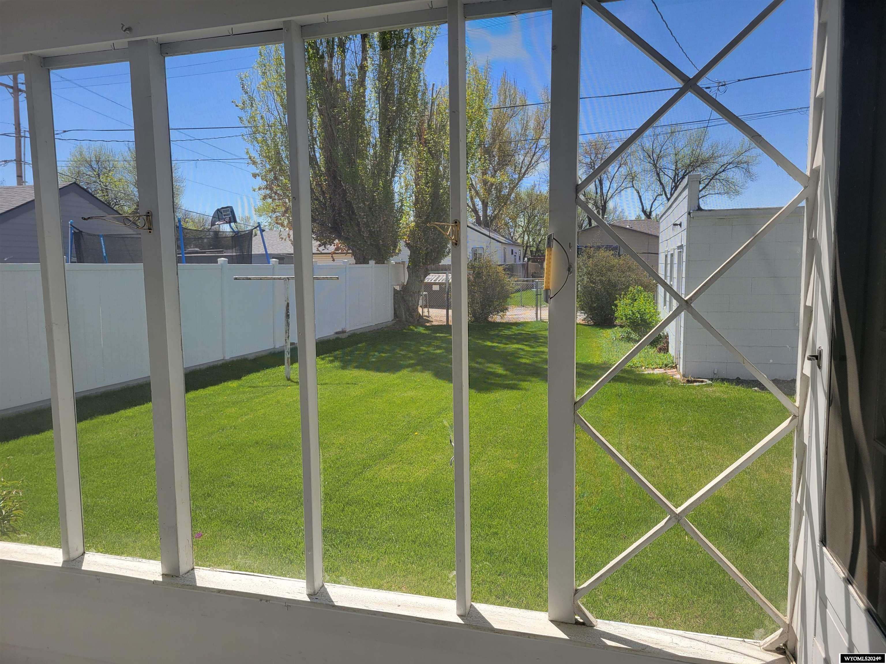 Worland, Wyoming 82401, United States, 3 Bedrooms Bedrooms, ,2 BathroomsBathrooms,Residential,Active,65665