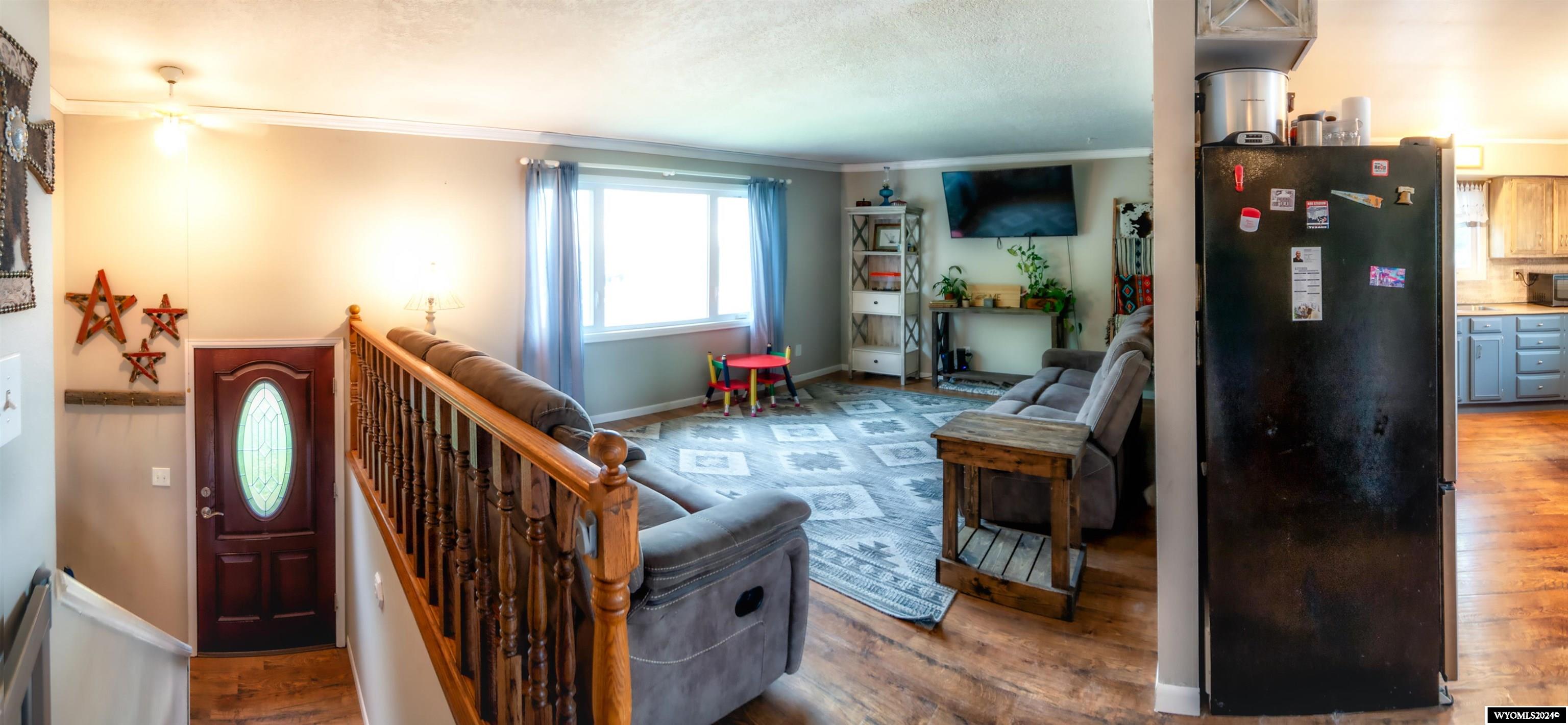 Worland, Wyoming 82401, United States, 3 Bedrooms Bedrooms, ,2 BathroomsBathrooms,Residential,Active,63638