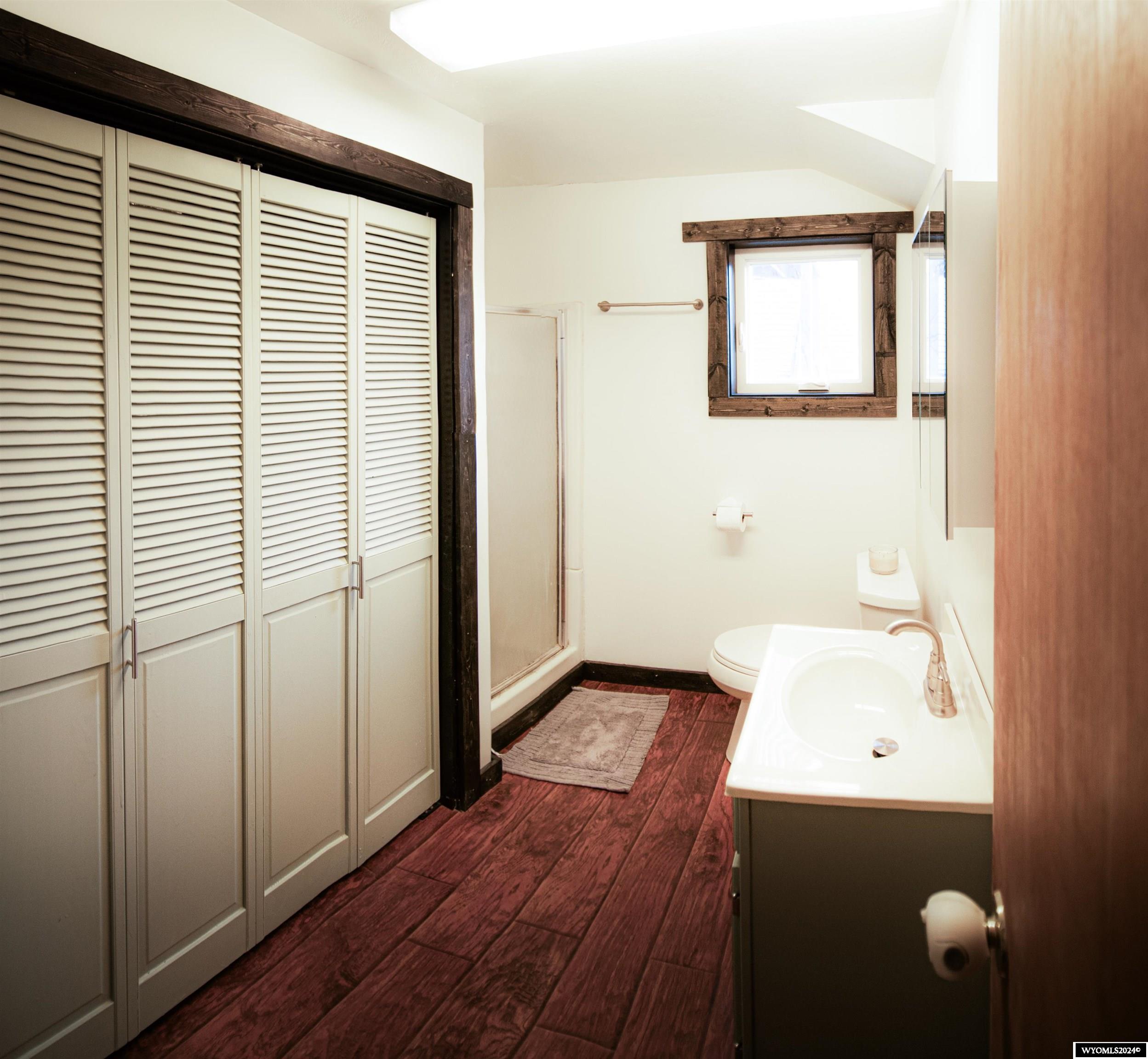 Worland, Wyoming 82401, United States, 3 Bedrooms Bedrooms, ,2 BathroomsBathrooms,Residential,Active,63638