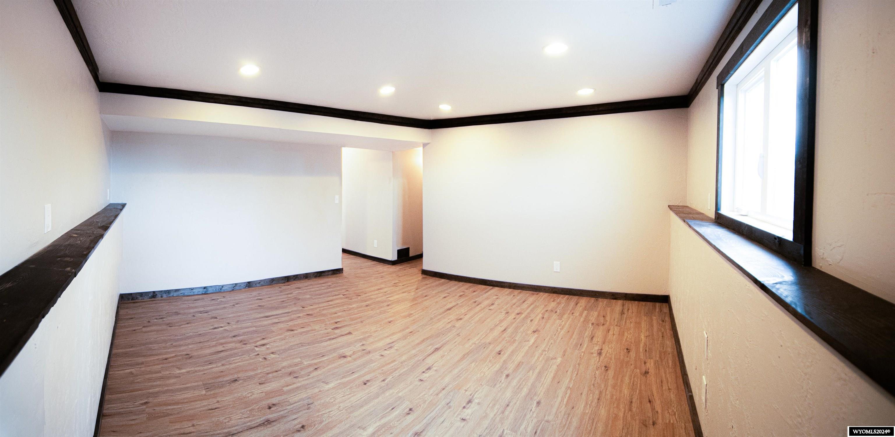 Worland, Wyoming 82401, United States, 3 Bedrooms Bedrooms, ,2 BathroomsBathrooms,Residential,Active,63638