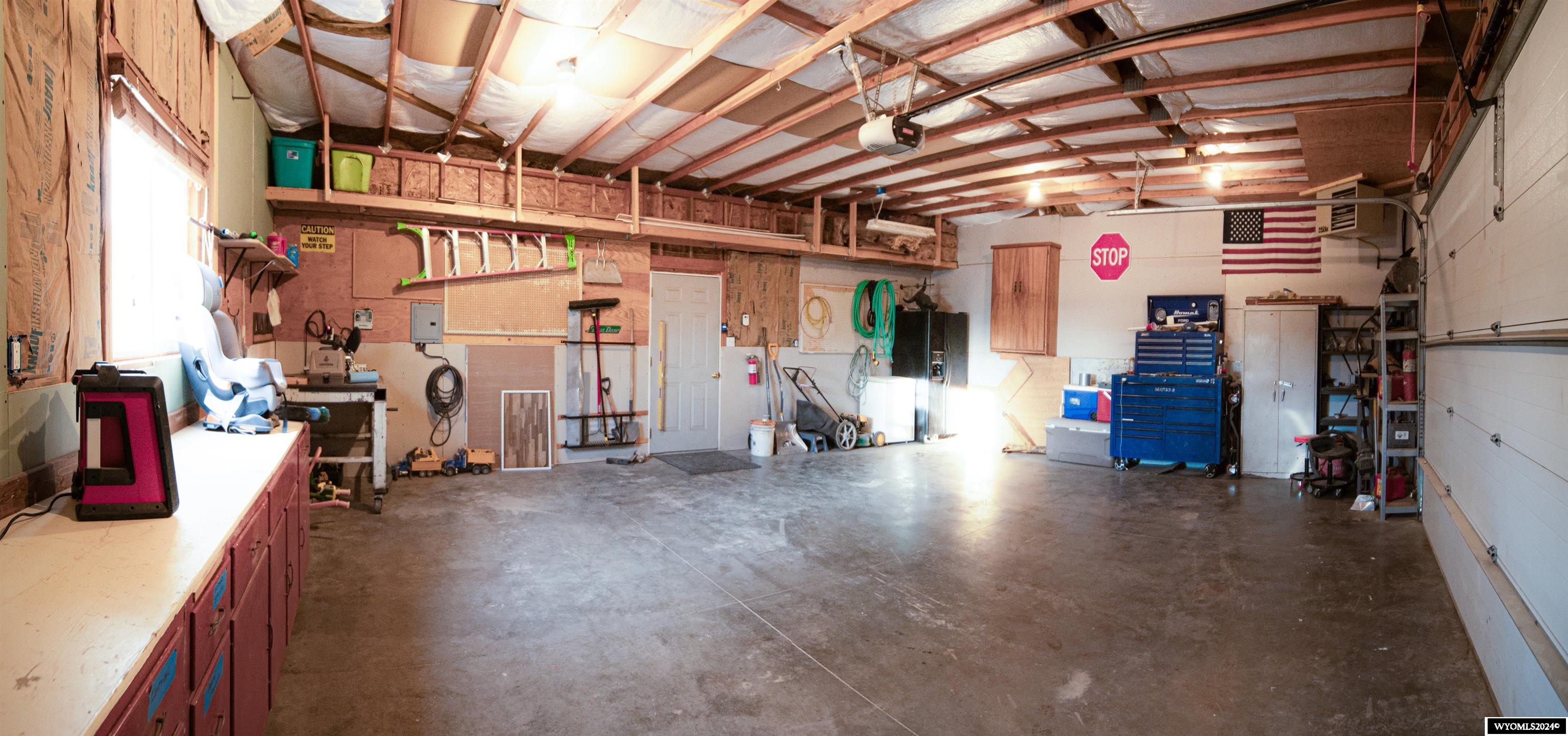 Worland, Wyoming 82401, United States, 3 Bedrooms Bedrooms, ,2 BathroomsBathrooms,Residential,Active,63638