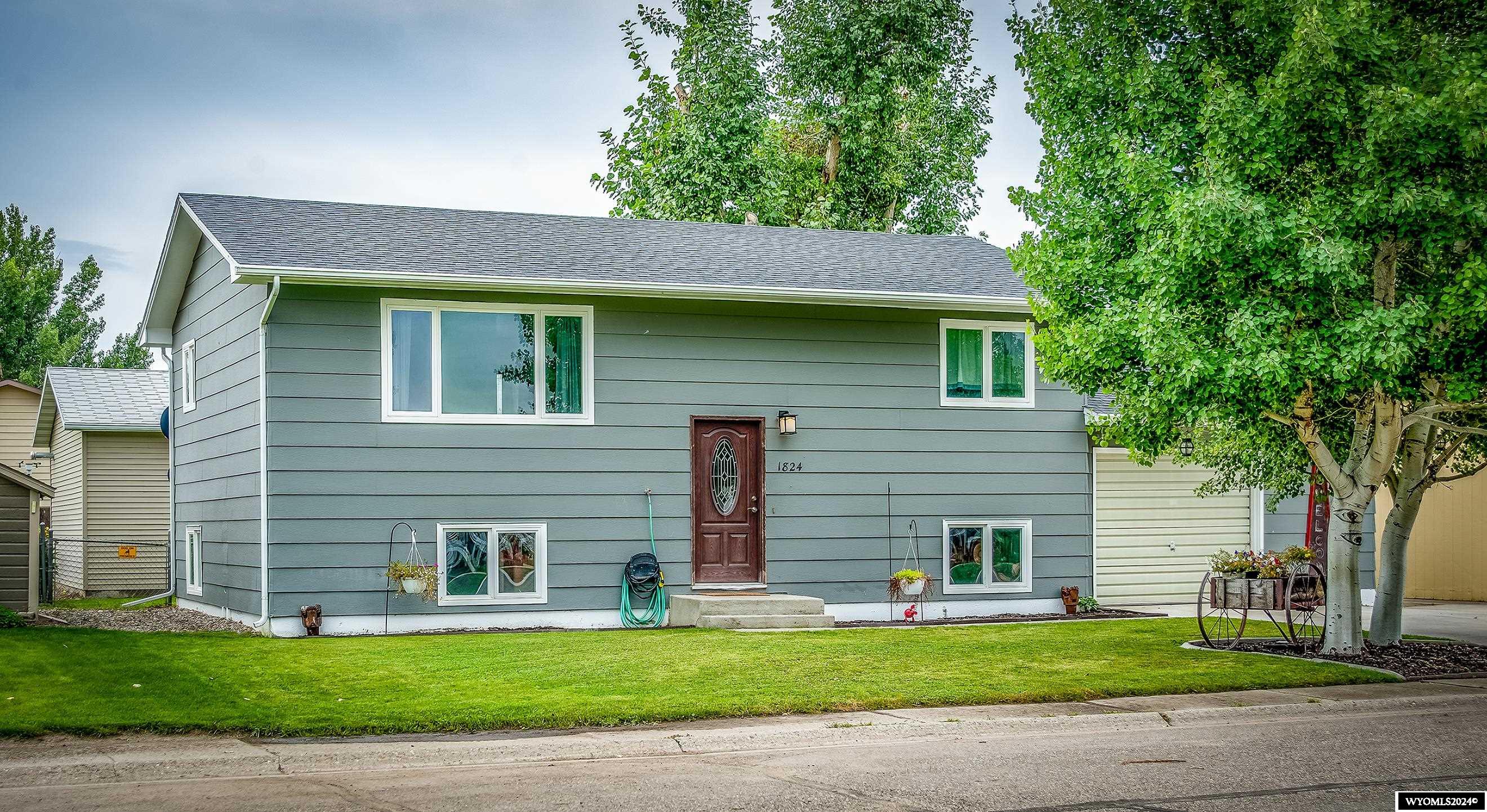 Worland, Wyoming 82401, United States, 3 Bedrooms Bedrooms, ,2 BathroomsBathrooms,Residential,Active,63638