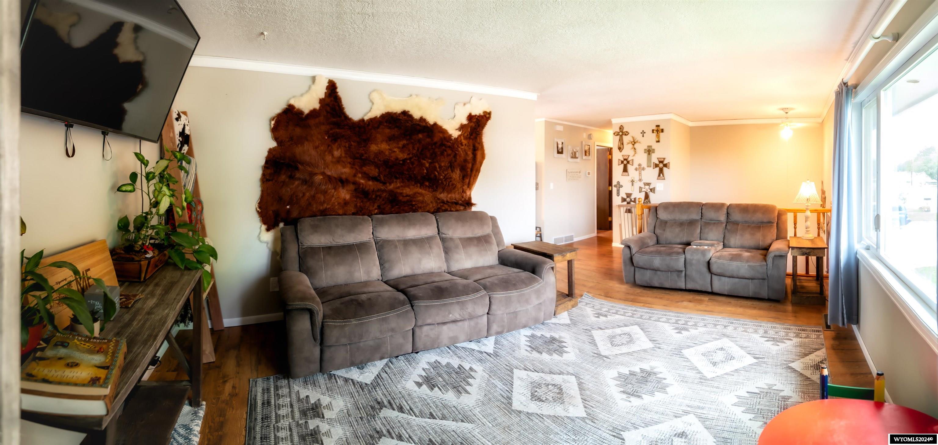 Worland, Wyoming 82401, United States, 3 Bedrooms Bedrooms, ,2 BathroomsBathrooms,Residential,Active,63638