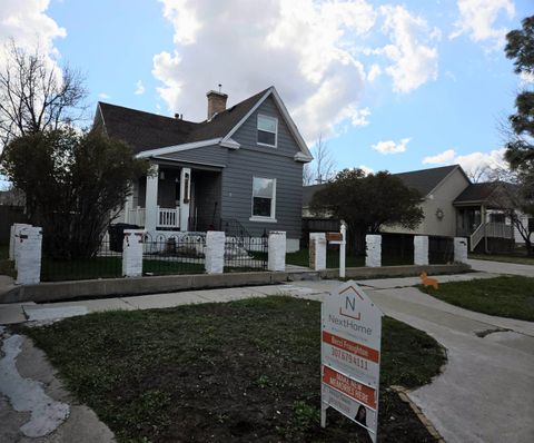 Photo of 1425 Center Street, Evanston, WY 82930 (MLS # 20261962)
