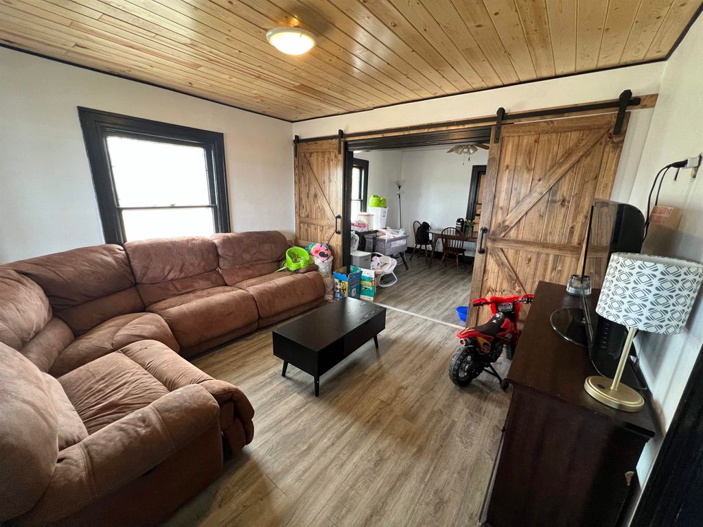 Photo of 402 E Monroe AVE, Riverton, WY 82501 (MLS # 20262215)