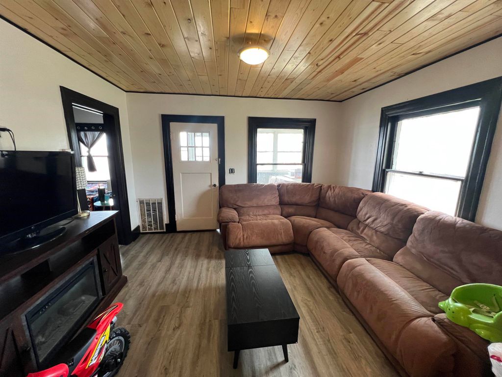 Photo of 402 E Monroe AVE, Riverton, WY 82501 (MLS # 20262215)