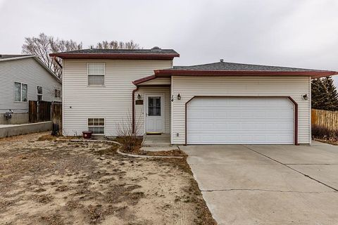 Photo of 14 Morning Glory Way, Rock Springs, WY 82901 (MLS # 20260034)