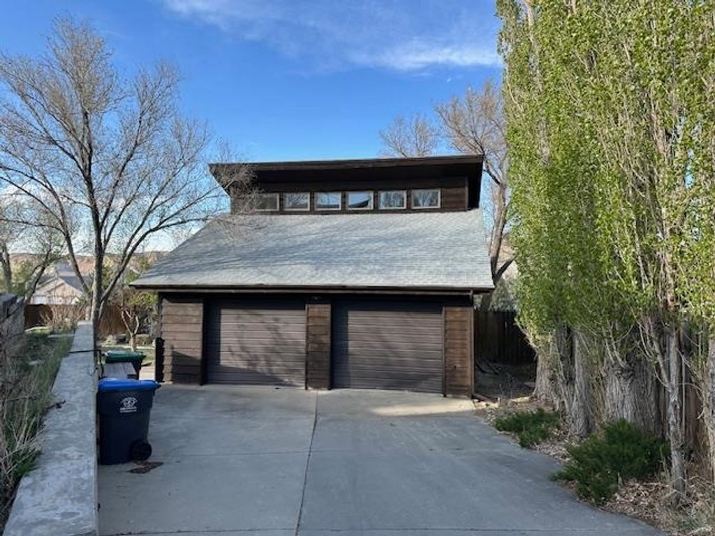 Photo of 815 Stephens Street, Green River, WY 82935 (MLS # 20262237)