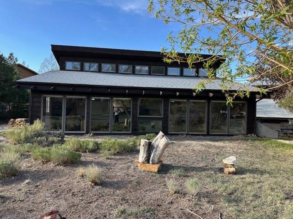 Photo of 815 Stephens Street, Green River, WY 82935 (MLS # 20262237)