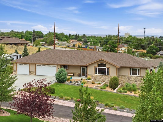 4820 S VALLEY RD, CASPER, WY 82604 - Image fca4e941f041164723e71bac8b26314c/1233695843