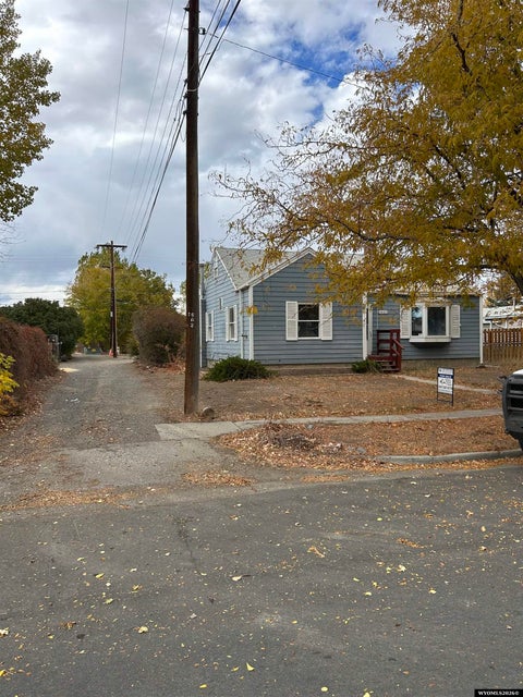 Photo of 410 S. Edmonds St. ST, Powell, WY 82435 (MLS # 20265329)