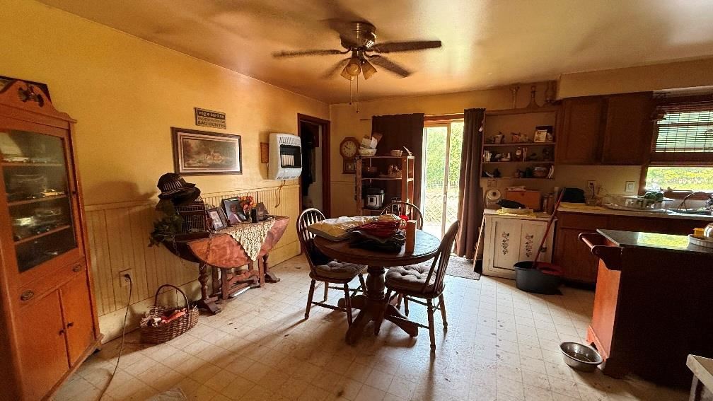 Charlevoix, Michigan 49720, United States, 3 Bedrooms Bedrooms, ,1 BathroomBathrooms,Residential,Active,185698