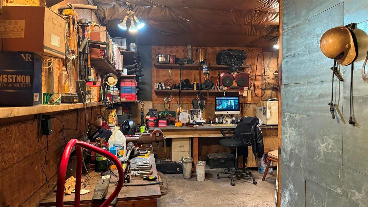 Charlevoix, Michigan 49720, United States, 3 Bedrooms Bedrooms, ,1 BathroomBathrooms,Residential,Active,185698