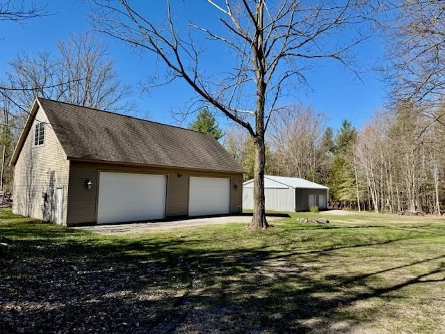 Central Lake, Michigan 49622, United States, 10 Bedrooms Bedrooms, ,7 BathroomsBathrooms,Residential,Active,744