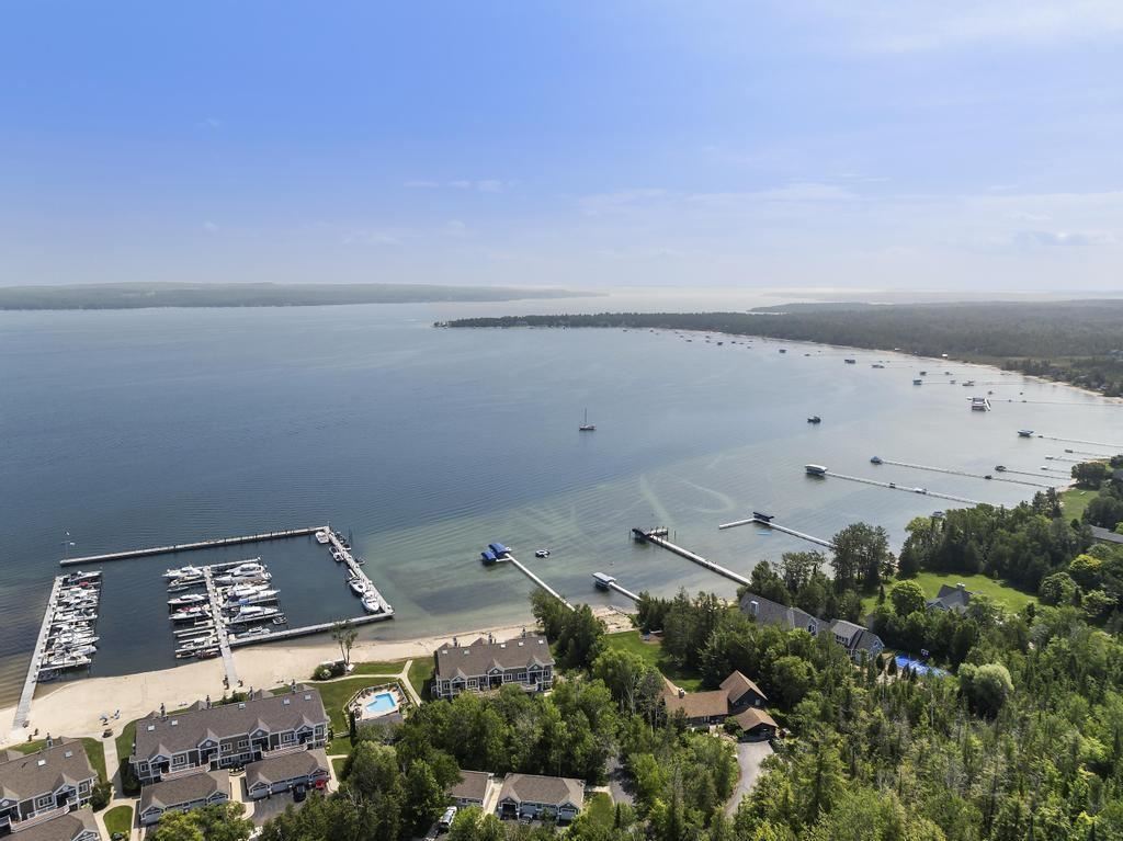 Charlevoix, Michigan 49720, United States, ,Land,Active,219919