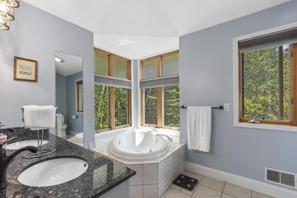 Charlevoix, Michigan 49720, United States, 4 Bedrooms Bedrooms, ,4 BathroomsBathrooms,Residential,Active,169846