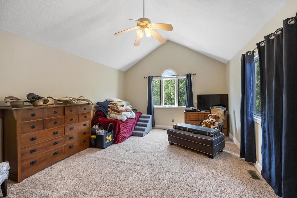 Charlevoix, Michigan 49720, United States, 4 Bedrooms Bedrooms, ,4 BathroomsBathrooms,Residential,Active,169846