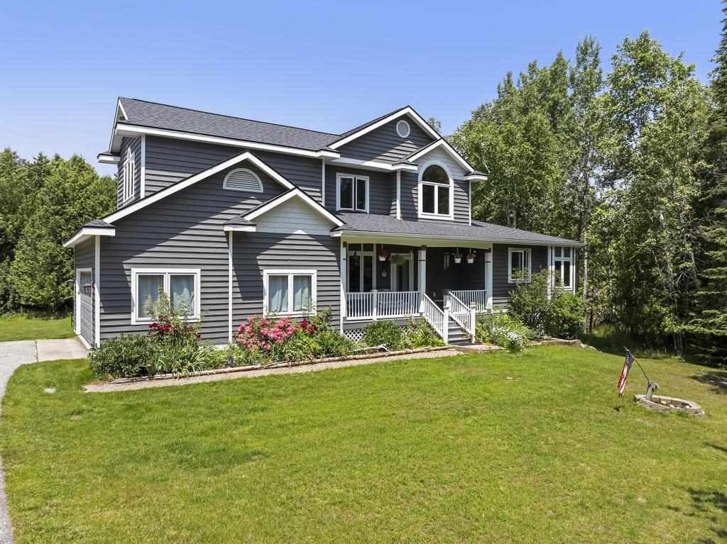 Charlevoix, Michigan 49720, United States, 4 Bedrooms Bedrooms, ,4 BathroomsBathrooms,Residential,Active,169846