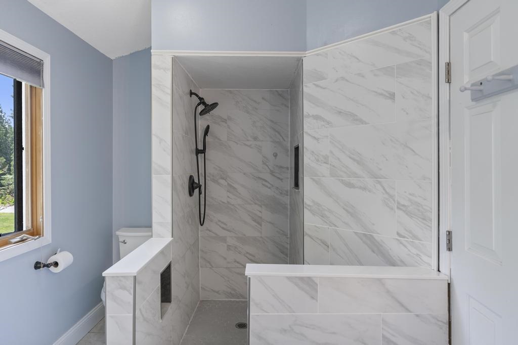 Charlevoix, Michigan 49720, United States, 4 Bedrooms Bedrooms, ,4 BathroomsBathrooms,Residential,Active,169846