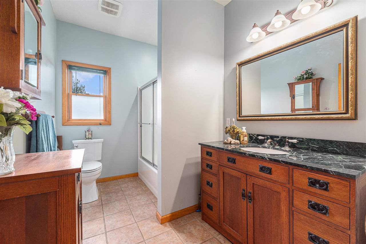 Charlevoix, Michigan 49720, United States, 5 Bedrooms Bedrooms, ,3 BathroomsBathrooms,Residential,Active,86206