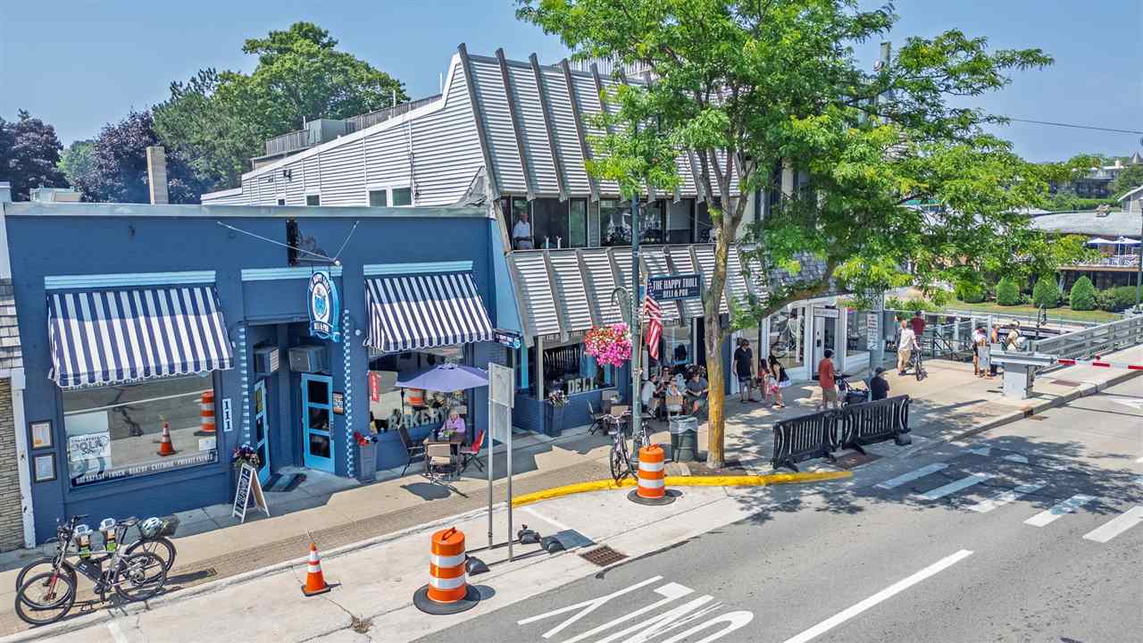 Charlevoix, Michigan 49720, United States, 2 Bedrooms Bedrooms, ,2 BathroomsBathrooms,Commercial,Active,180935