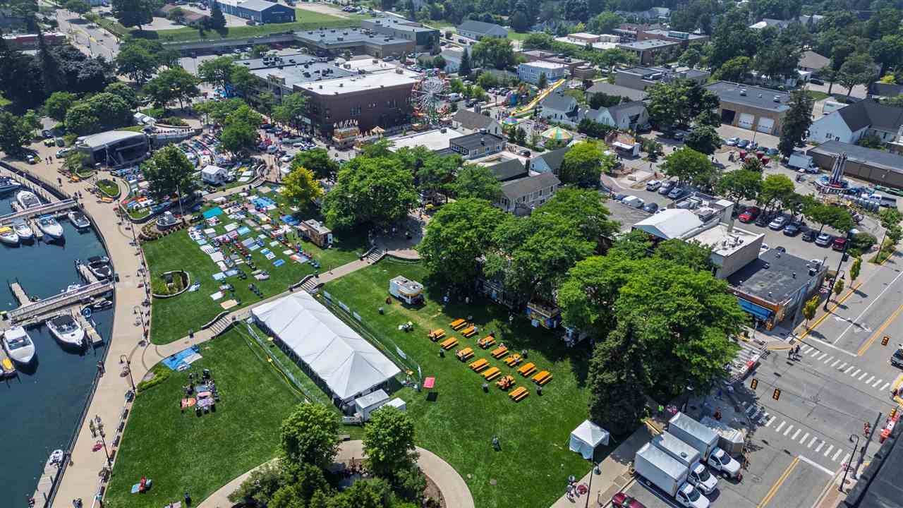 Charlevoix, Michigan 49720, United States, 2 Bedrooms Bedrooms, ,2 BathroomsBathrooms,Commercial,Active,180935