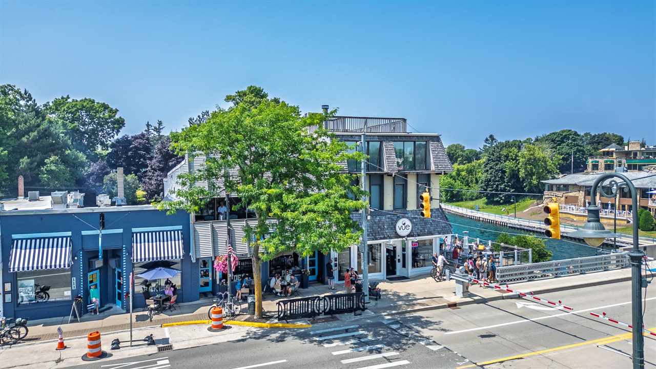 Charlevoix, Michigan 49720, United States, 2 Bedrooms Bedrooms, ,2 BathroomsBathrooms,Commercial,Active,180935