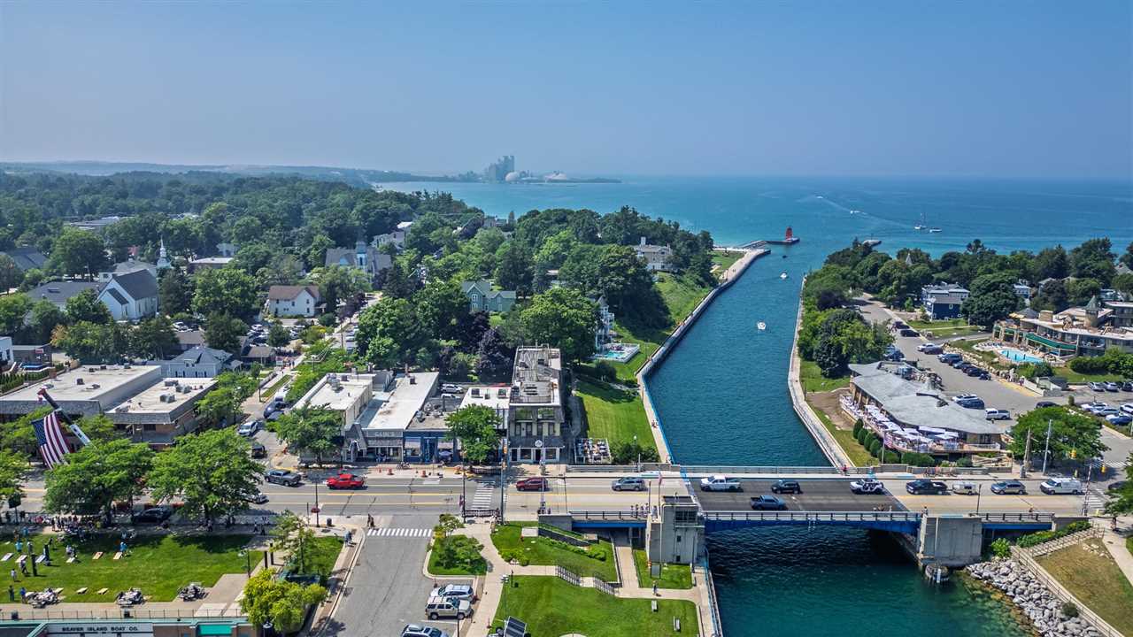 Charlevoix, Michigan 49720, United States, 2 Bedrooms Bedrooms, ,2 BathroomsBathrooms,Commercial,Active,180935