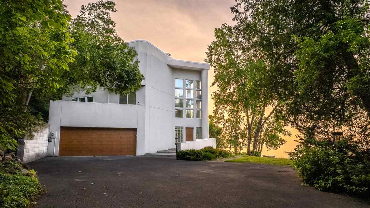 Charlevoix, Michigan 49720, United States, 5 Bedrooms Bedrooms, ,4 BathroomsBathrooms,Residential,Active,6004