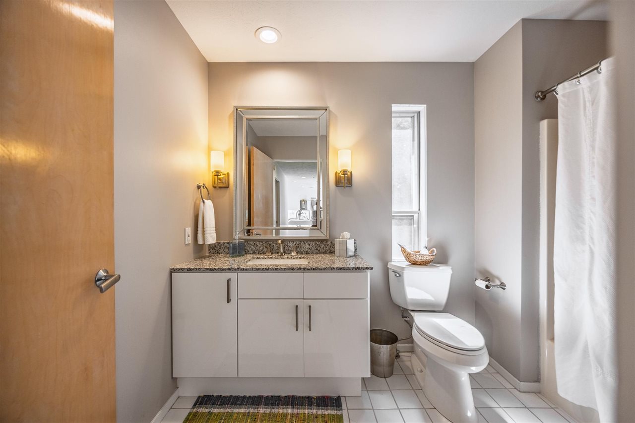 Charlevoix, Michigan 49720, United States, 5 Bedrooms Bedrooms, ,4 BathroomsBathrooms,Residential,Active,6004