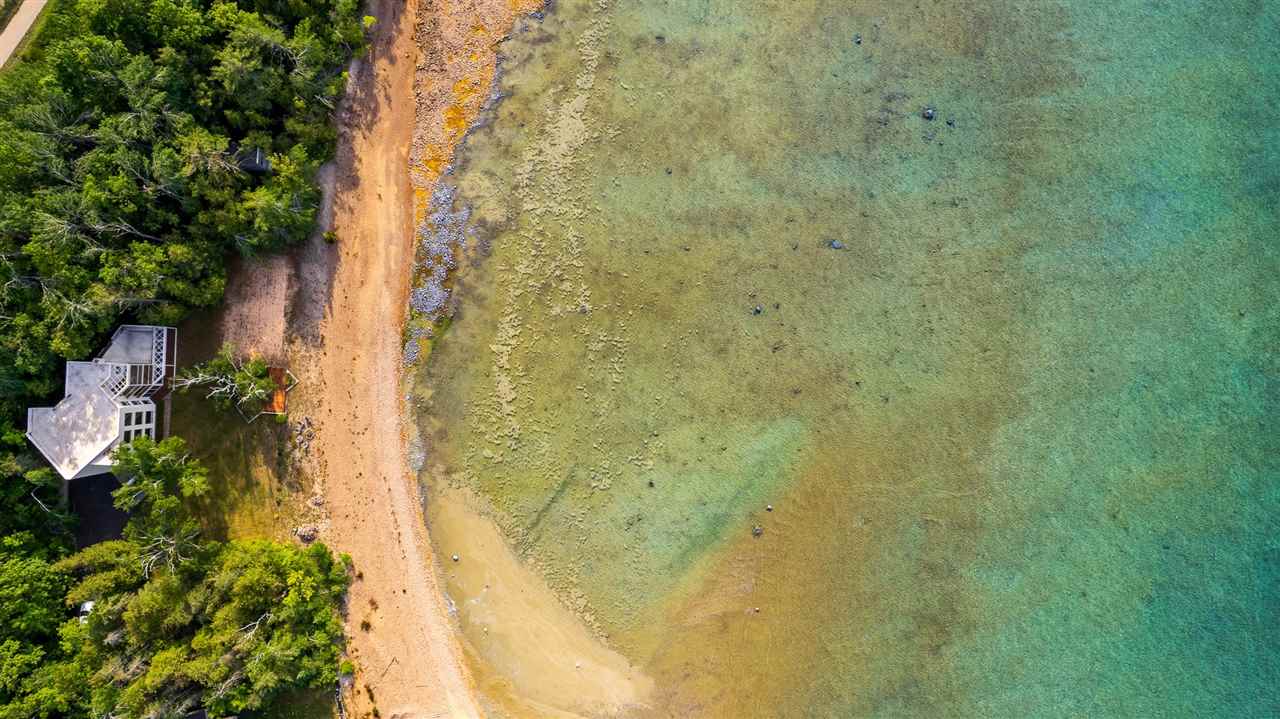 Charlevoix, Michigan 49720, United States, 5 Bedrooms Bedrooms, ,4 BathroomsBathrooms,Residential,Active,6004