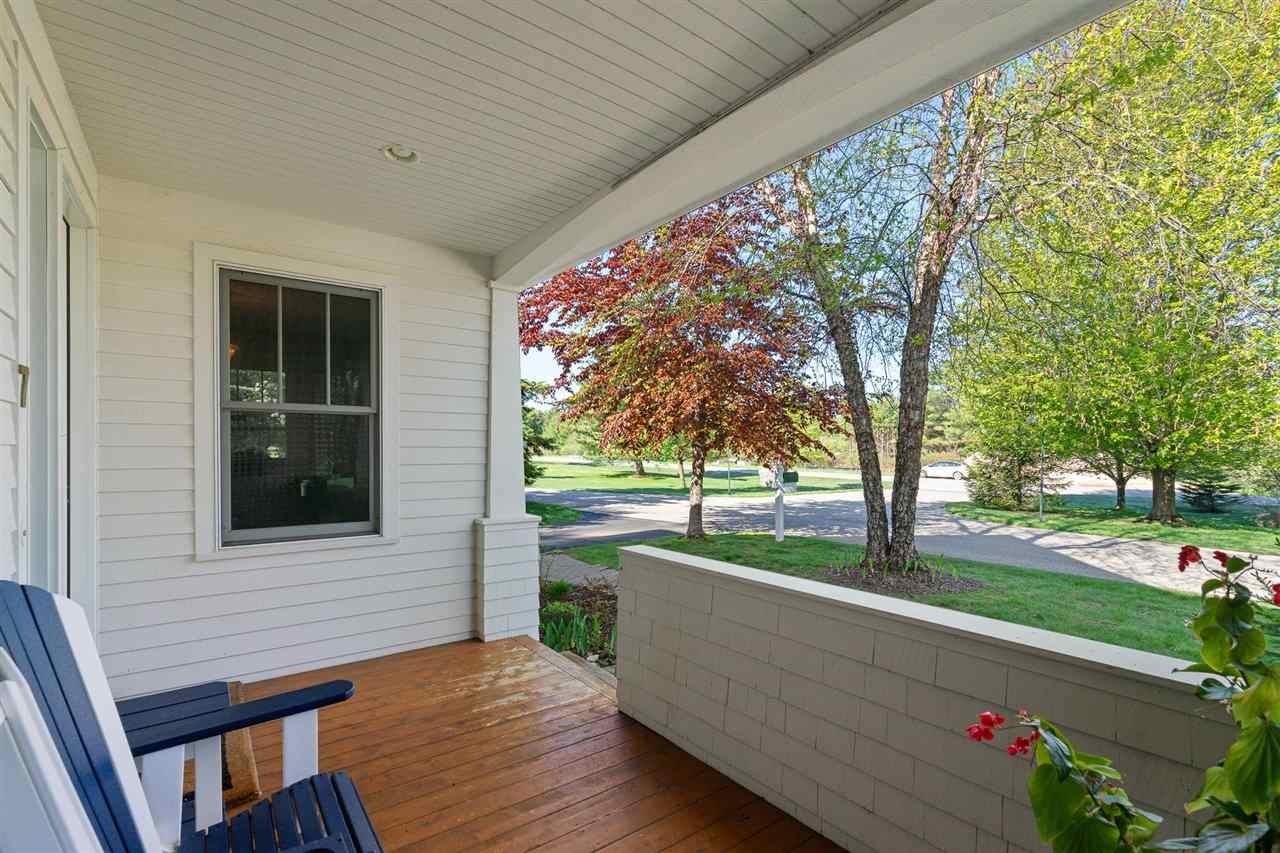 Charlevoix, Michigan 49720, United States, 3 Bedrooms Bedrooms, ,3 BathroomsBathrooms,Residential,Active,56943