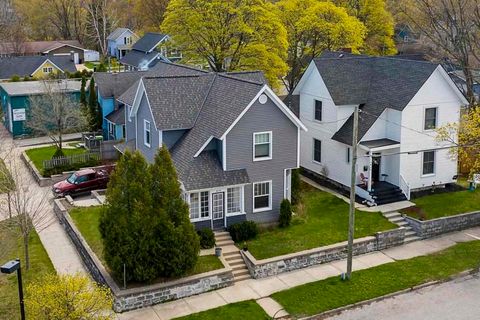 415 Liberty Street Petoskey MI 49770