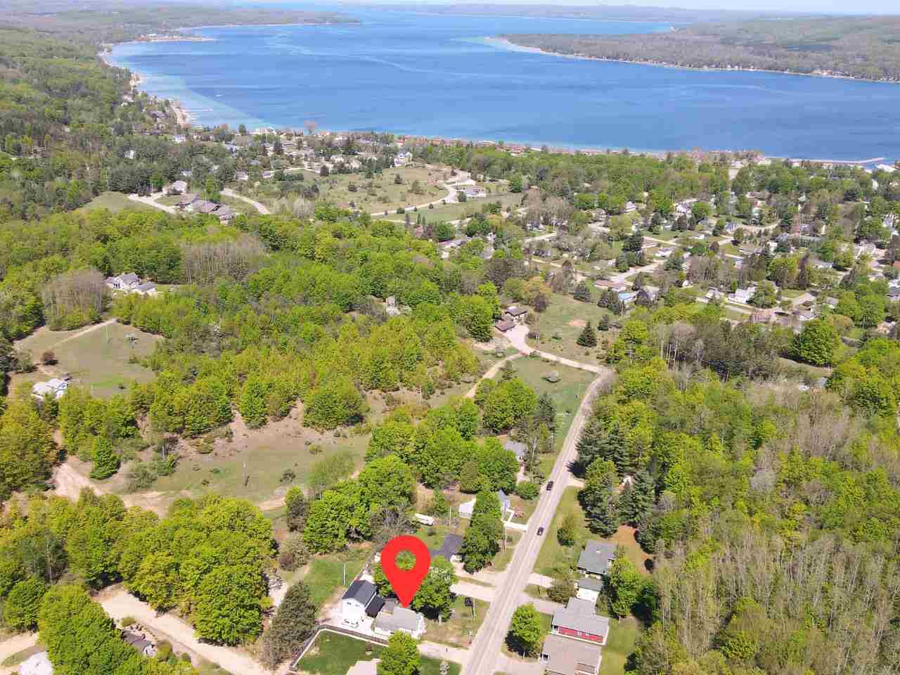 Boyne City, Michigan 49712, United States, 6 Bedrooms Bedrooms, ,3 BathroomsBathrooms,Residential,Active,12931