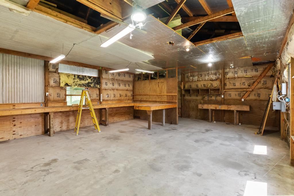 Charlevoix, Michigan 49720, United States, 3 Bedrooms Bedrooms, ,3 BathroomsBathrooms,Residential,Active,174388