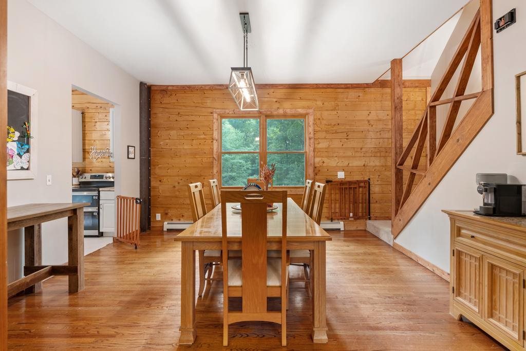 East Jordan, Michigan 49727, United States, 4 Bedrooms Bedrooms, ,3 BathroomsBathrooms,Residential,Active,188249