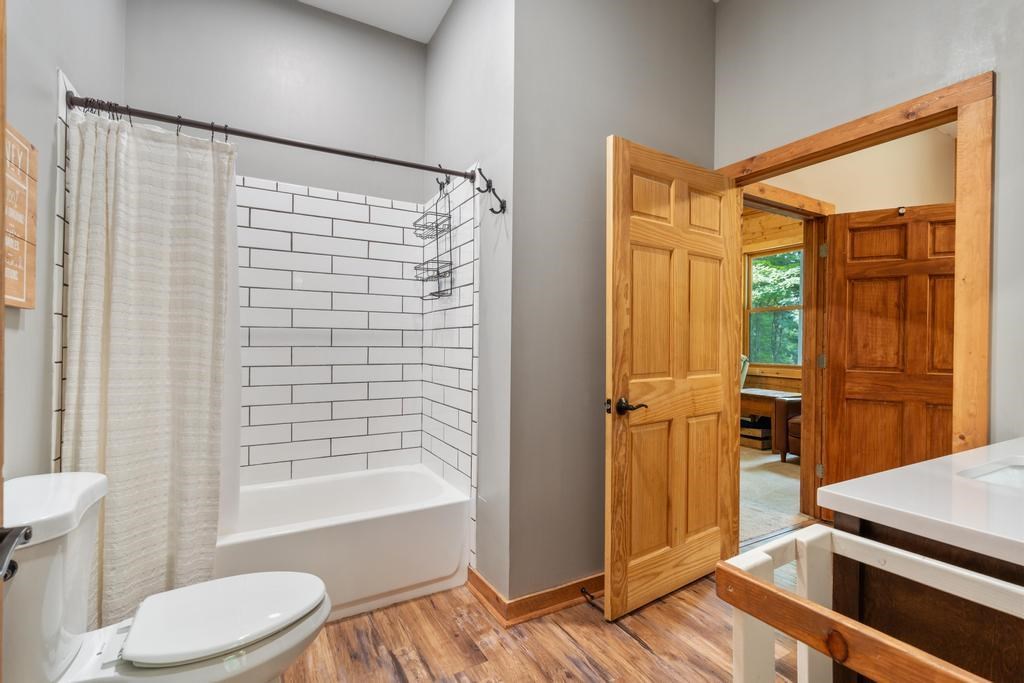 East Jordan, Michigan 49727, United States, 4 Bedrooms Bedrooms, ,3 BathroomsBathrooms,Residential,Active,188249