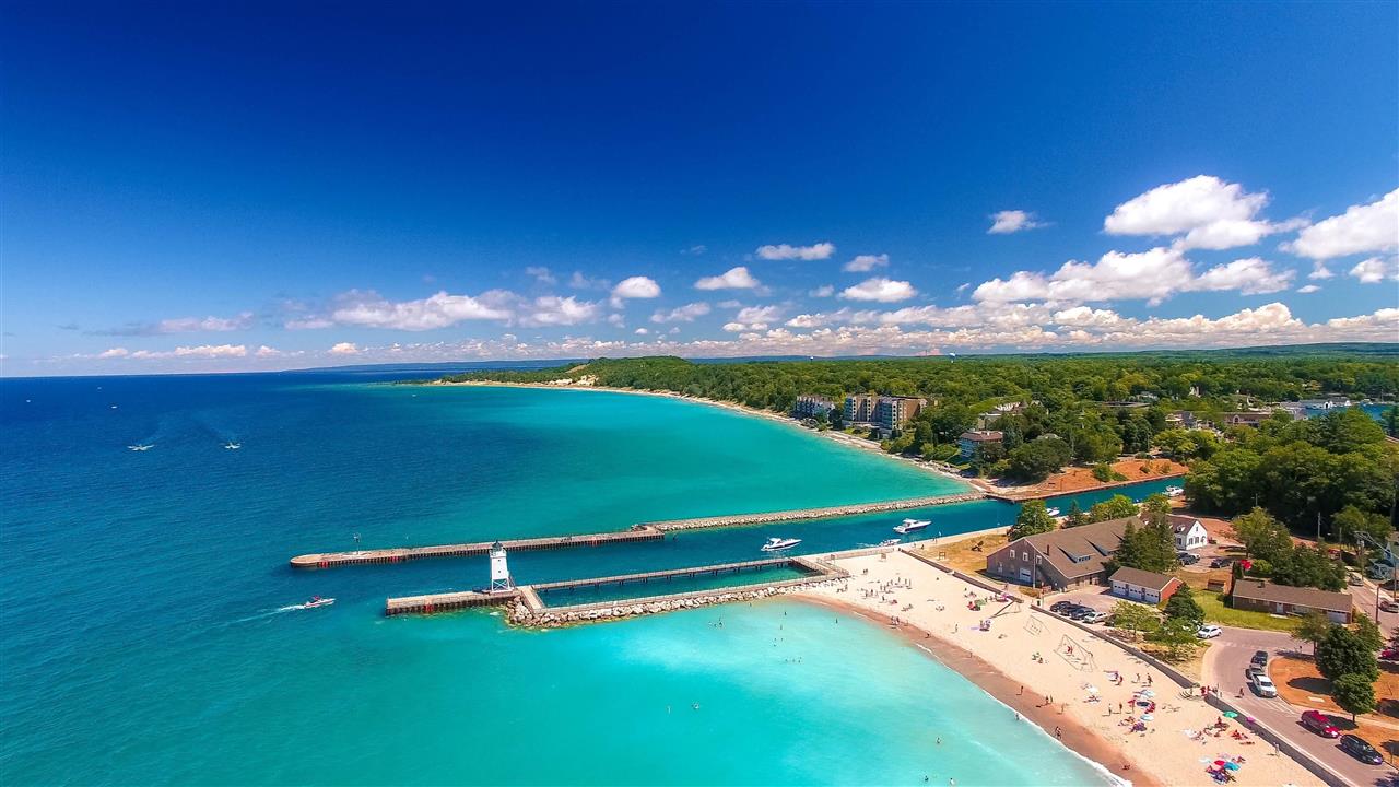 Charlevoix, Michigan 49720, United States, 7 Bedrooms Bedrooms, ,7 BathroomsBathrooms,Commercial,Active,72804