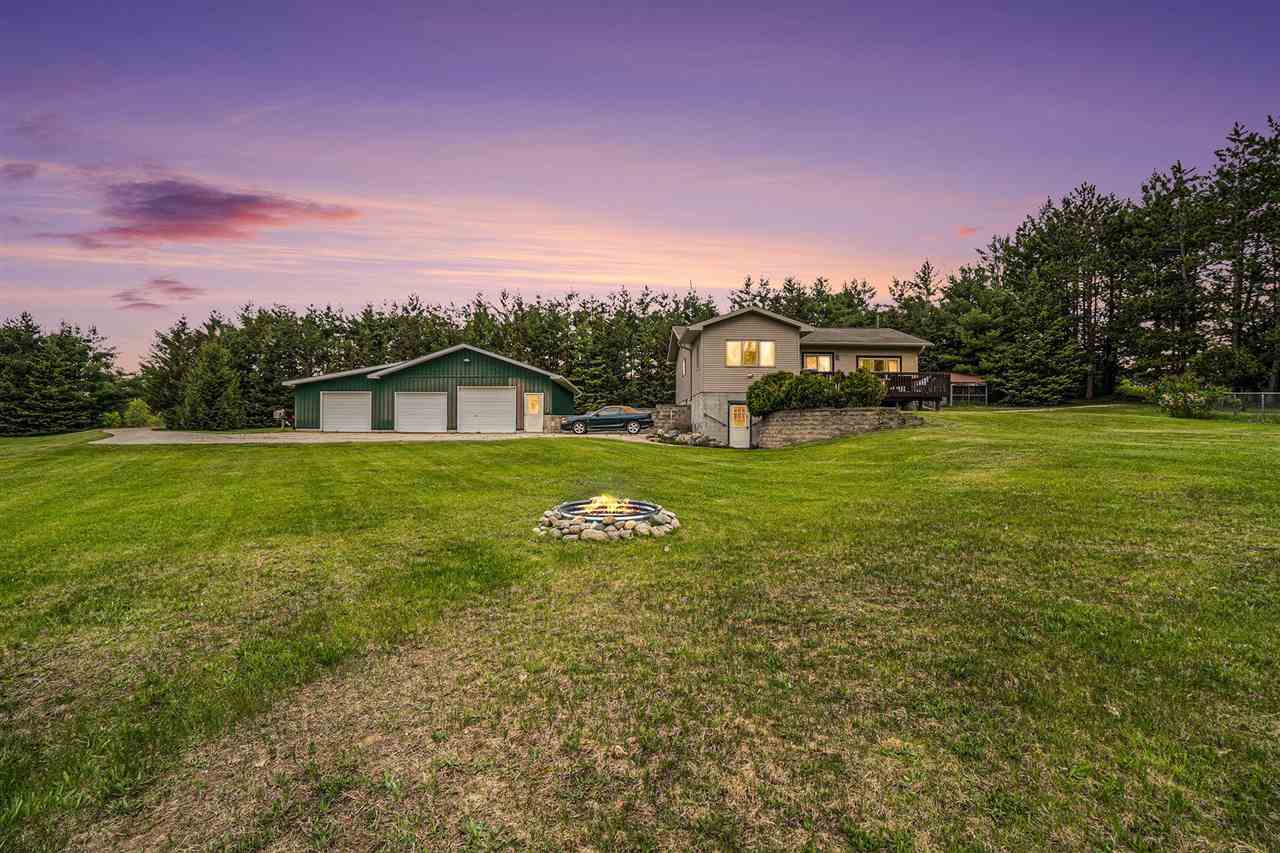 Boyne City, Michigan 49712, United States, 3 Bedrooms Bedrooms, ,3 BathroomsBathrooms,Residential,Active,135543