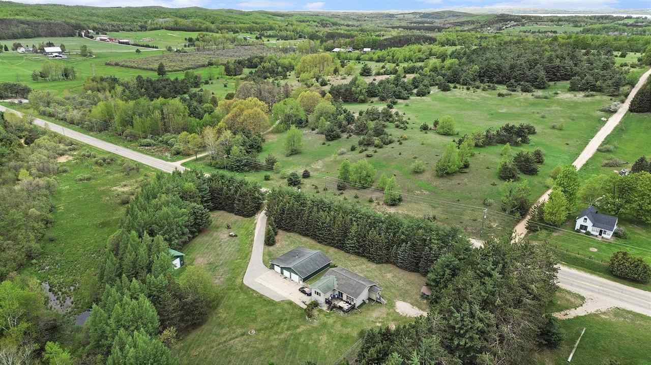 Boyne City, Michigan 49712, United States, 3 Bedrooms Bedrooms, ,3 BathroomsBathrooms,Residential,Active,135543