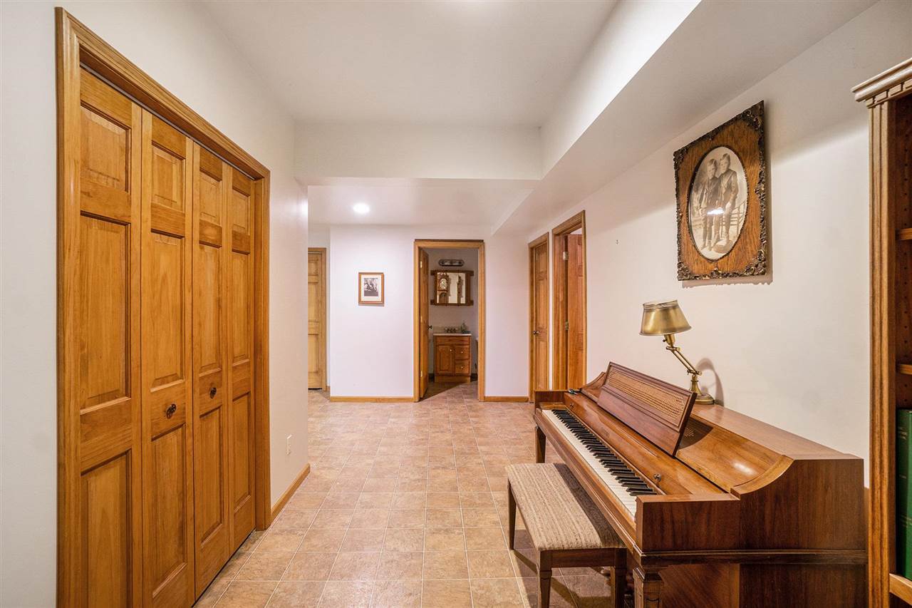 Boyne City, Michigan 49712, United States, 3 Bedrooms Bedrooms, ,3 BathroomsBathrooms,Residential,Active,135543