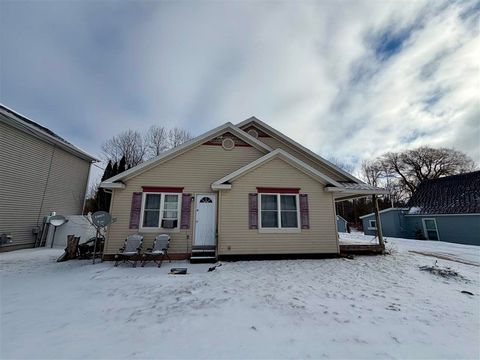 504 Hannah Street Boyne City MI 49712