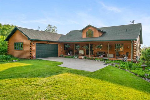 10077 Royal Coachman Trail Gaylord MI 49735