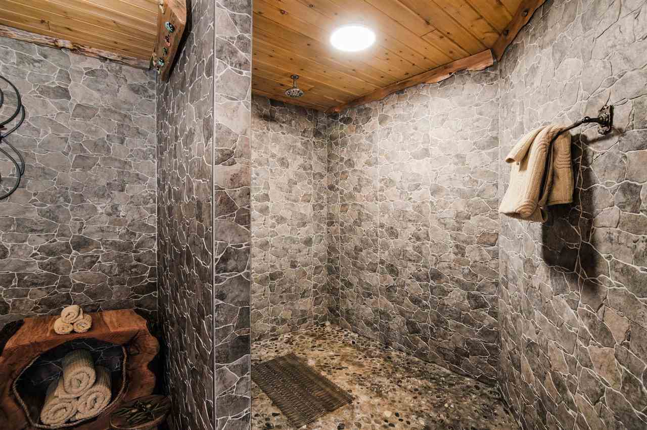 Boyne Falls, Michigan 49713, United States, 3 Bedrooms Bedrooms, ,2 BathroomsBathrooms,Residential,Active,7716