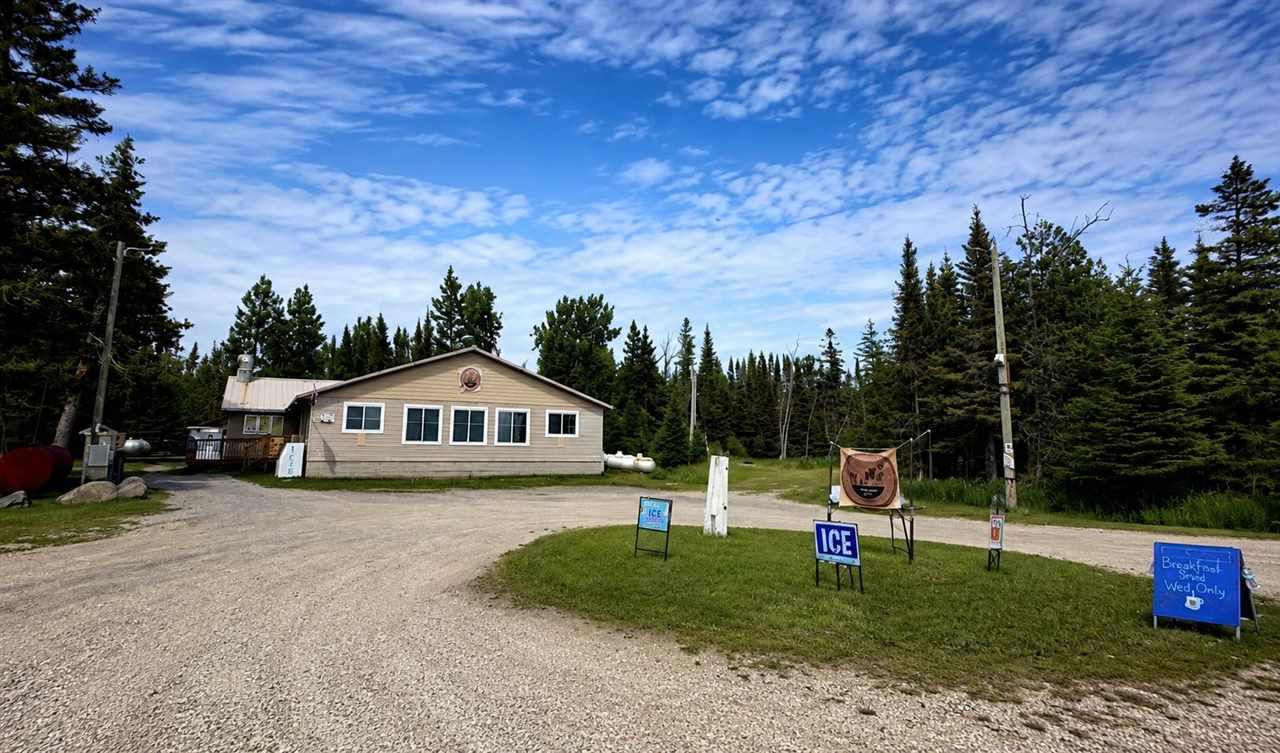 720 W Huron Dr, Pointe Aux Pins, MI 49775