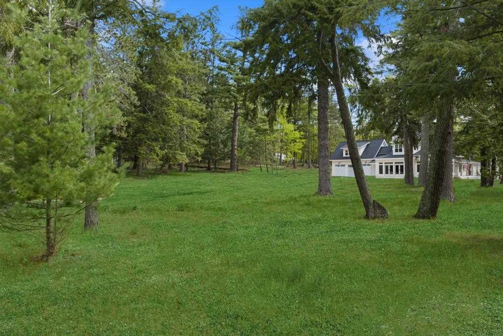 592 W Bluff Drive