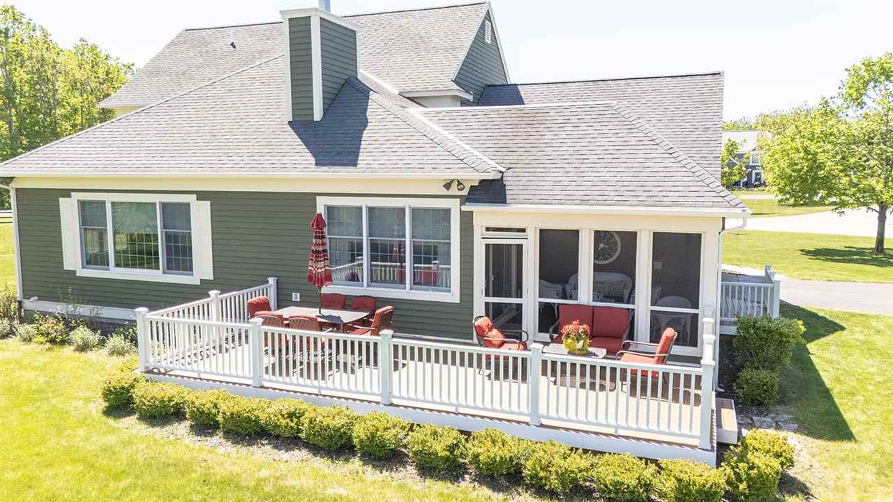 3035 Village Lane