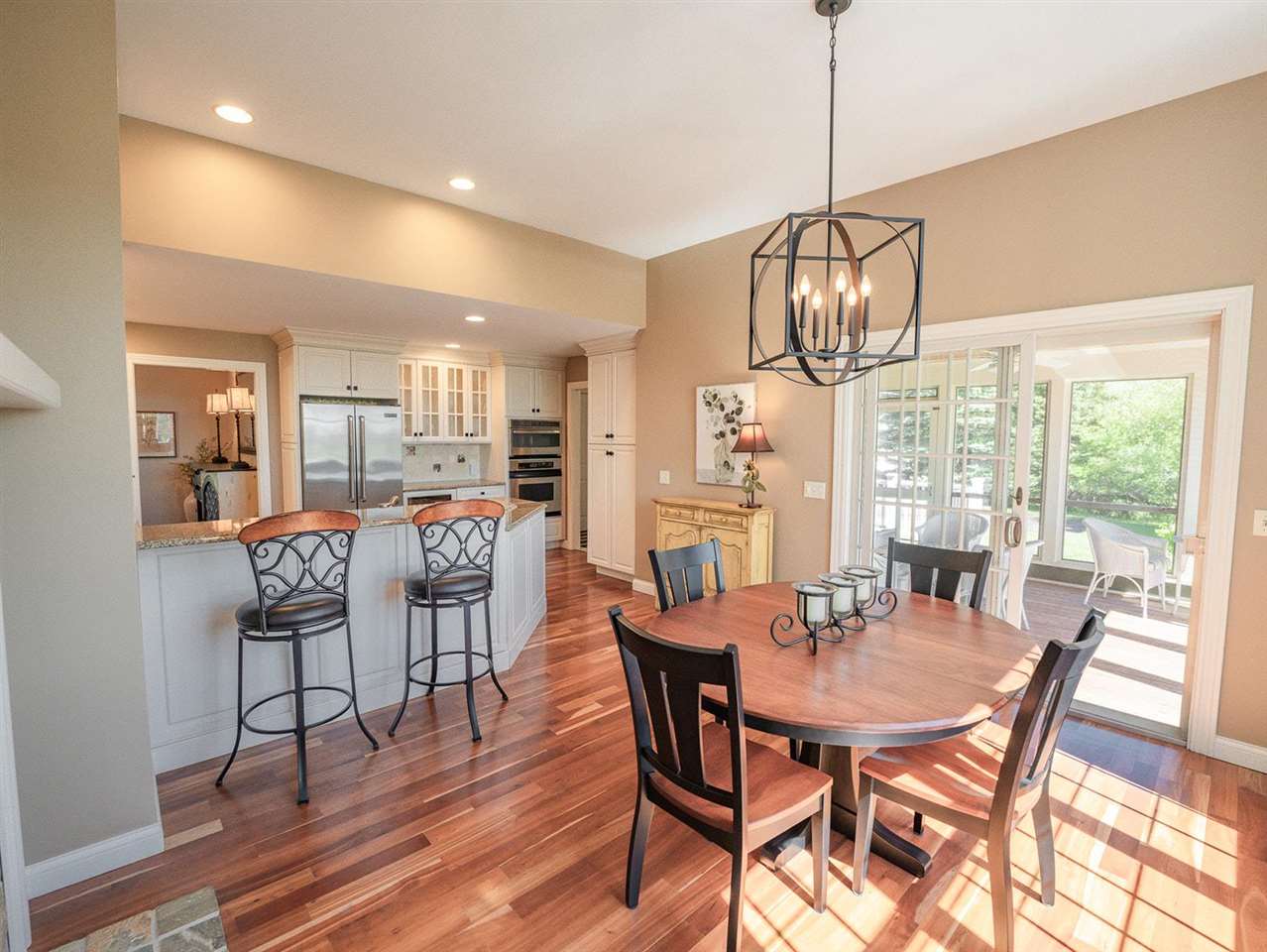3035 Village Lane