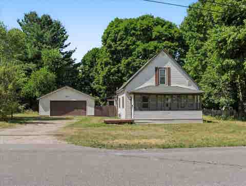 Photo for 924 Second Street